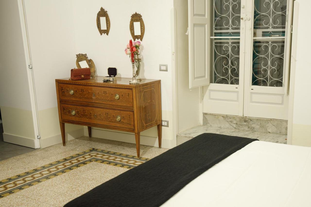 مبيت وإفطار مولا دي باري Palazzo Introna المظهر الخارجي الصورة