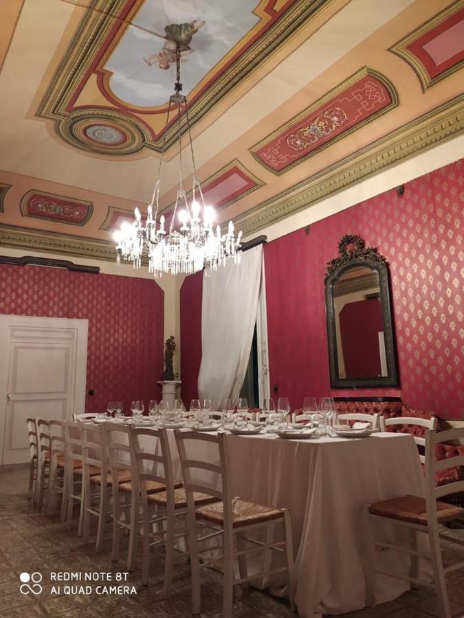 مبيت وإفطار مولا دي باري Palazzo Introna المظهر الخارجي الصورة