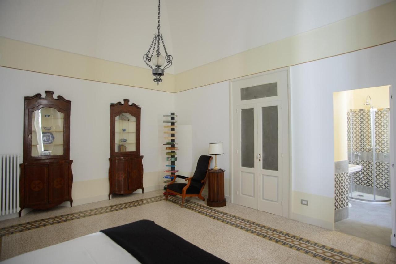 مبيت وإفطار مولا دي باري Palazzo Introna المظهر الخارجي الصورة